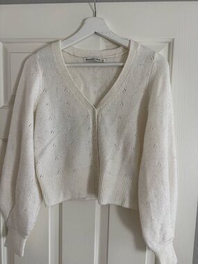 Abercrombie & Fitch Off-White Eyelet V-Neck Button Cardigan